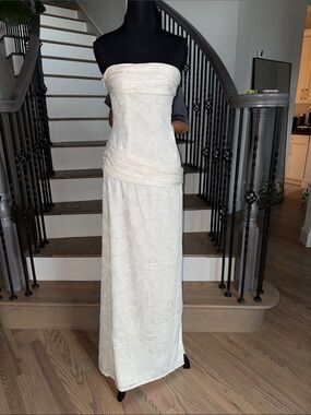 Miss Circle Strapless Ivory Lace with High Slit Evening Dress (Medium)